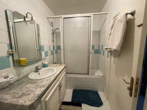 Apartamento Cozy 3 Bedroom Rental Unit With Pool Access