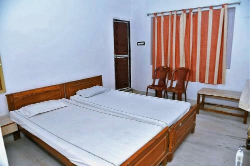 Hotel Staymaker Aditya Plaza