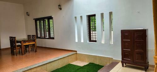 Villa Meadows Homestay (narayaneeyam)