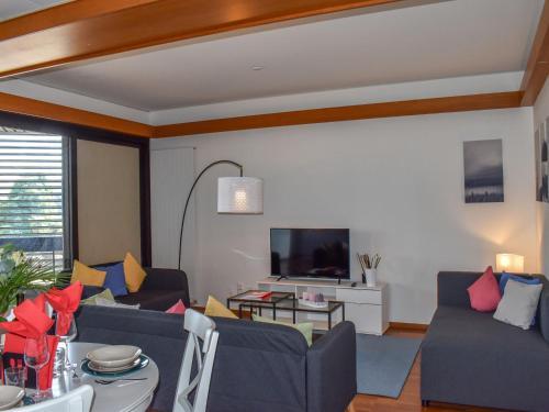 Apartment Residenza Cassarate Lago-2
