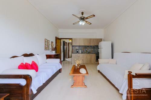 Jasmine 3-bdrm Maisonette, Sea & Pine Tree Views