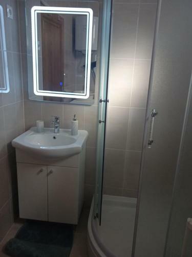 Apartments Jela
