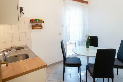 Apartments Bla?evi?