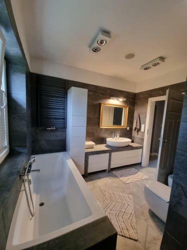 Apartament Bia?e Drzwi