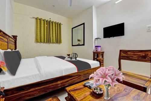 Hotel Collection O 91653 Garg Keshariya Residency