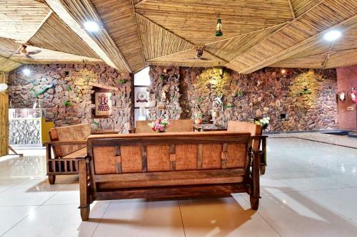 Hotel Collection O 91653 Garg Keshariya Residency