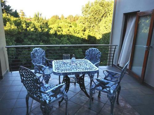 Luxury 3 Bedrooms Apartments With Vaal River View