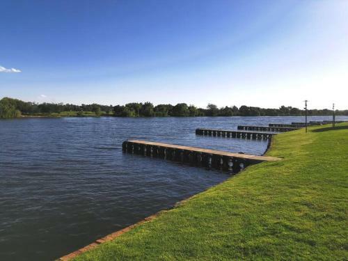 Luxury 3 Bedrooms Apartments With Vaal River View