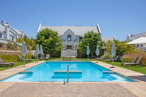 De Zalze Winelands Golf Lodge 16 By Hostagents