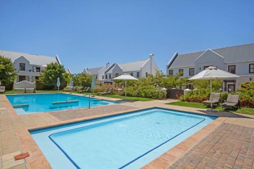 De Zalze Winelands Golf Lodge 16 By Hostagents