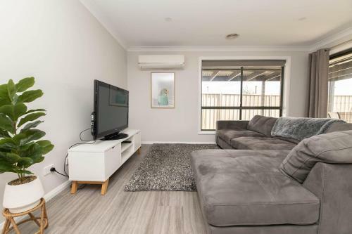 Majestic Villa Pet Friendly Cosy & Homely