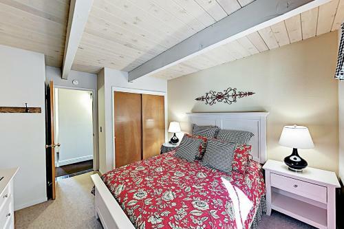 Falcon Point Pines