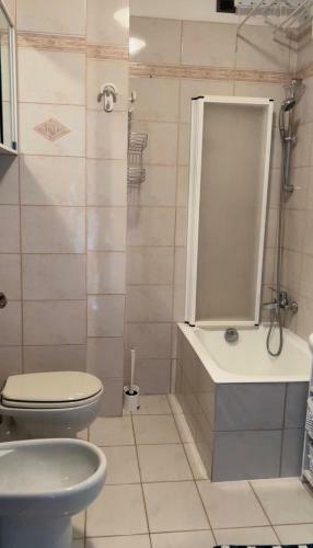 Apartamento Monolocale Con Giardino A Campione D?italia