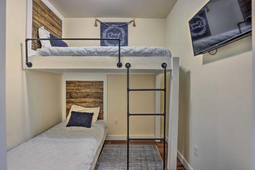 Mod Winter Park Townhome With Rooftop Balcony!