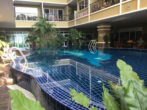 Apartamento Pratumnak 1 Bed Condo With Sea View