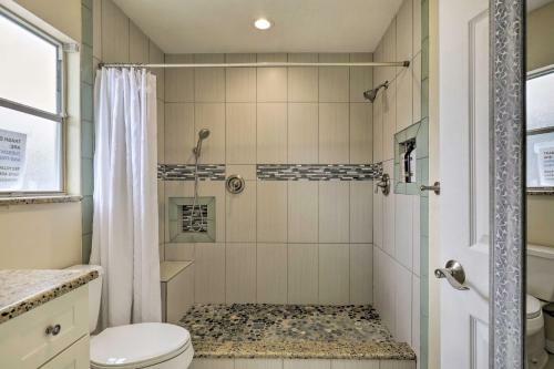 Pet-friendly Coastal Home Near Water Views!