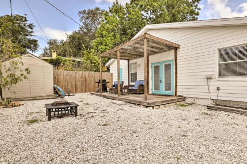 Pet-friendly Coastal Home Near Water Views!