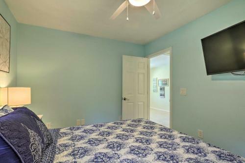 Pet-friendly Coastal Home Near Water Views!