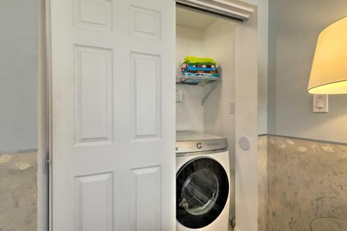 Pet-friendly Coastal Home Near Water Views!