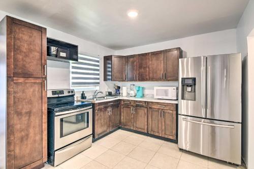 Tranquil Hollywood Escape With Pool And Bbq Grill