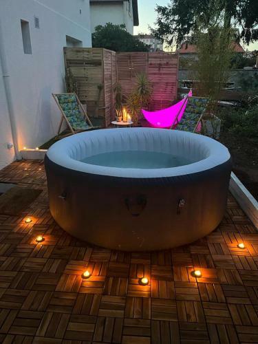 Superbe Appartement Avec Jacuzzi Avec Jardin Priv�
