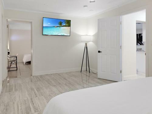 14 Guests Vacation Home With Guest Apartment