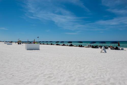 Apartamento Origin Unit 417 West End Condo With Peaceful Nature Views