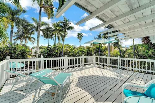 The Blue Pearl 2bd 2ba Private Pool And Garden