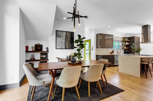 Modern Atlanta Getaway