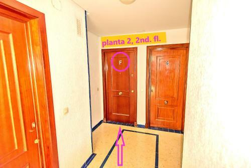 Ocean View Beach Apartment With Pool & Balconies
