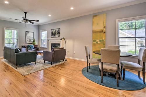 Lush Decatur Escape With Hot Tub And Fire Pit!