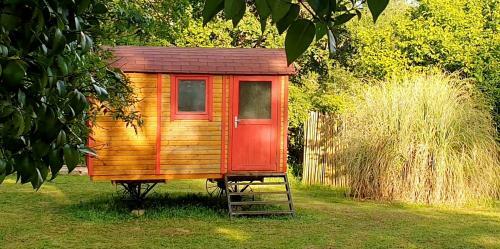 Bed & Breakfast Les G�tes Du Hameau Avec Piscine