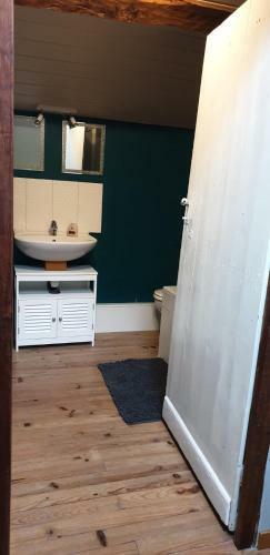Bed & Breakfast Les G�tes Du Hameau Avec Piscine