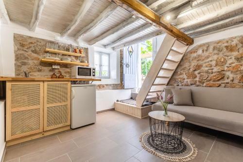 Pefkias Tiny Cottage