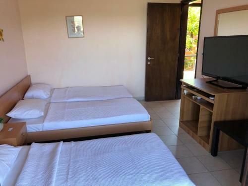 Balconaki Apartments In Vourvourou