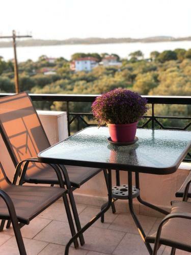 Balconaki Apartments In Vourvourou