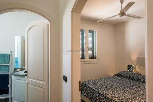 H241 Independent With Terrace Overlooking The Sea