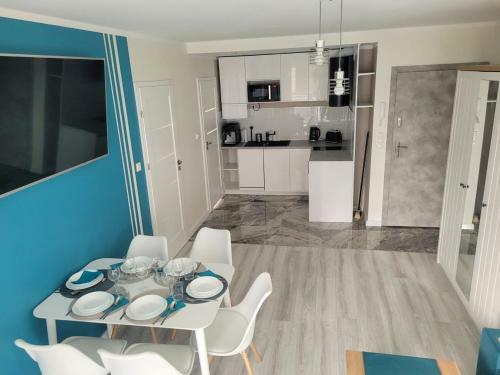 Pobierowo Baltic Apartament Turkusowy