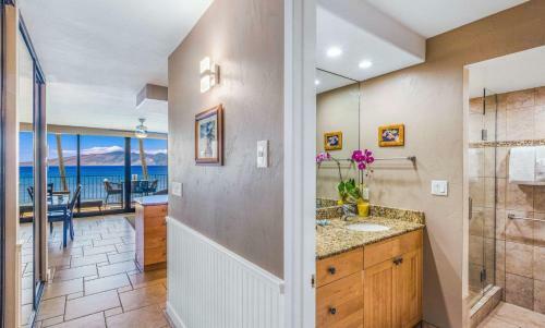 Papakea L-206 By Maui Life Realty