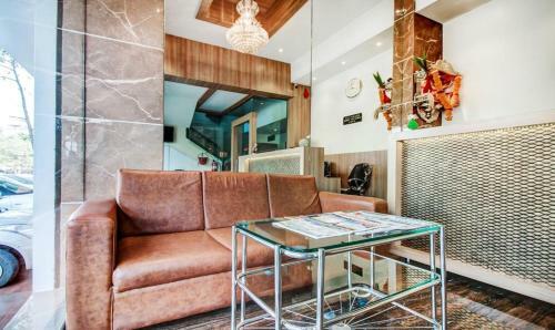 Hostal Hotel Royal Oak Navi Mumbai