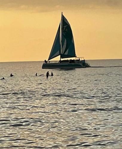 Apartamento This Place Is Different!! Totally Remodeled Modern Oceanfront Condo. View View!