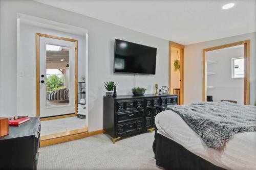 Professionally Designed Central Boise 4 Bedroom Custom Home