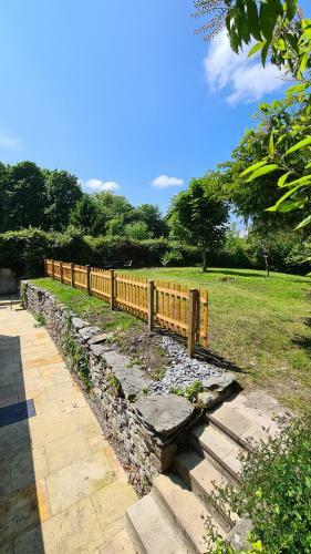 Mackereth Cottage - Sleeps 6 Near Cartmel
