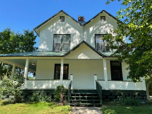 Olde Magnolia House