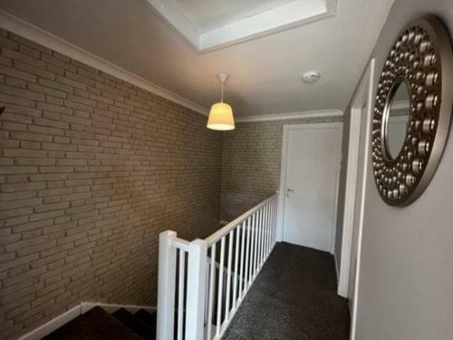Stunning 2 Bedroom House With Garden