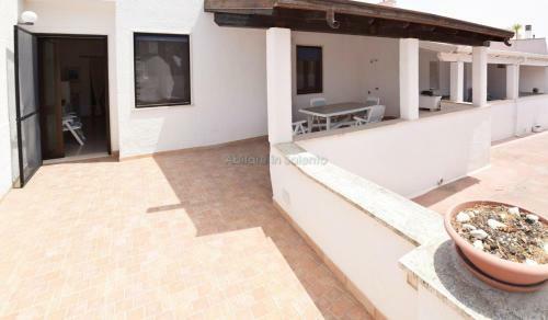 H251 Independent House Sea View With Parking