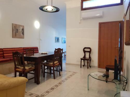 Apartamento Incantevole Appartamento A 2 Minuti Dal Centro