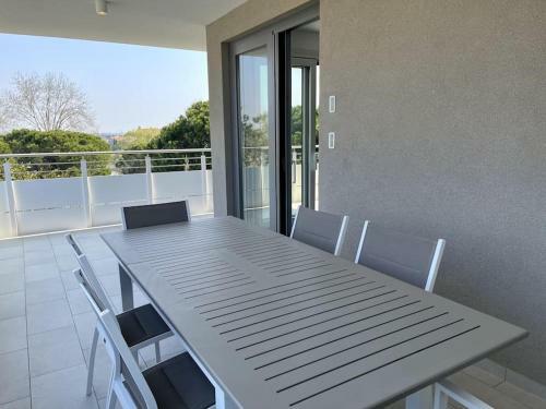 Apartamento Attico Con Terrazzo E Parcheggio Privato