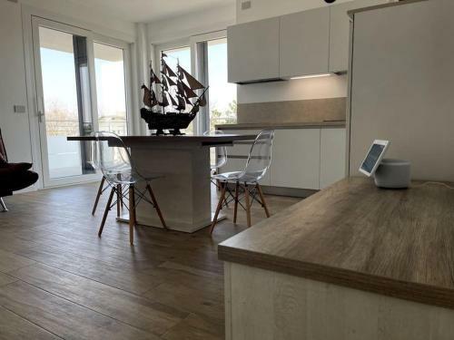 Apartamento Attico Con Terrazzo E Parcheggio Privato