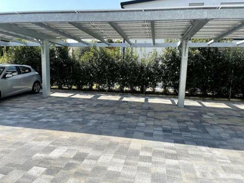 Apartamento Attico Con Terrazzo E Parcheggio Privato